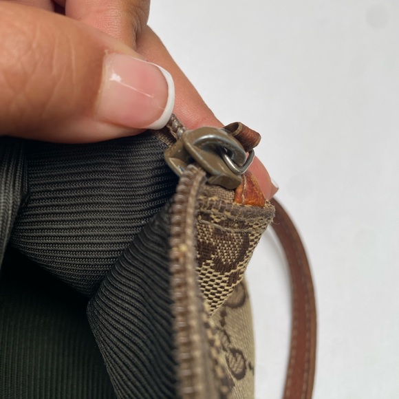 Vintage Gucci GG monogram canvas boat pochette USED CONDITION - Picture 16 of 16